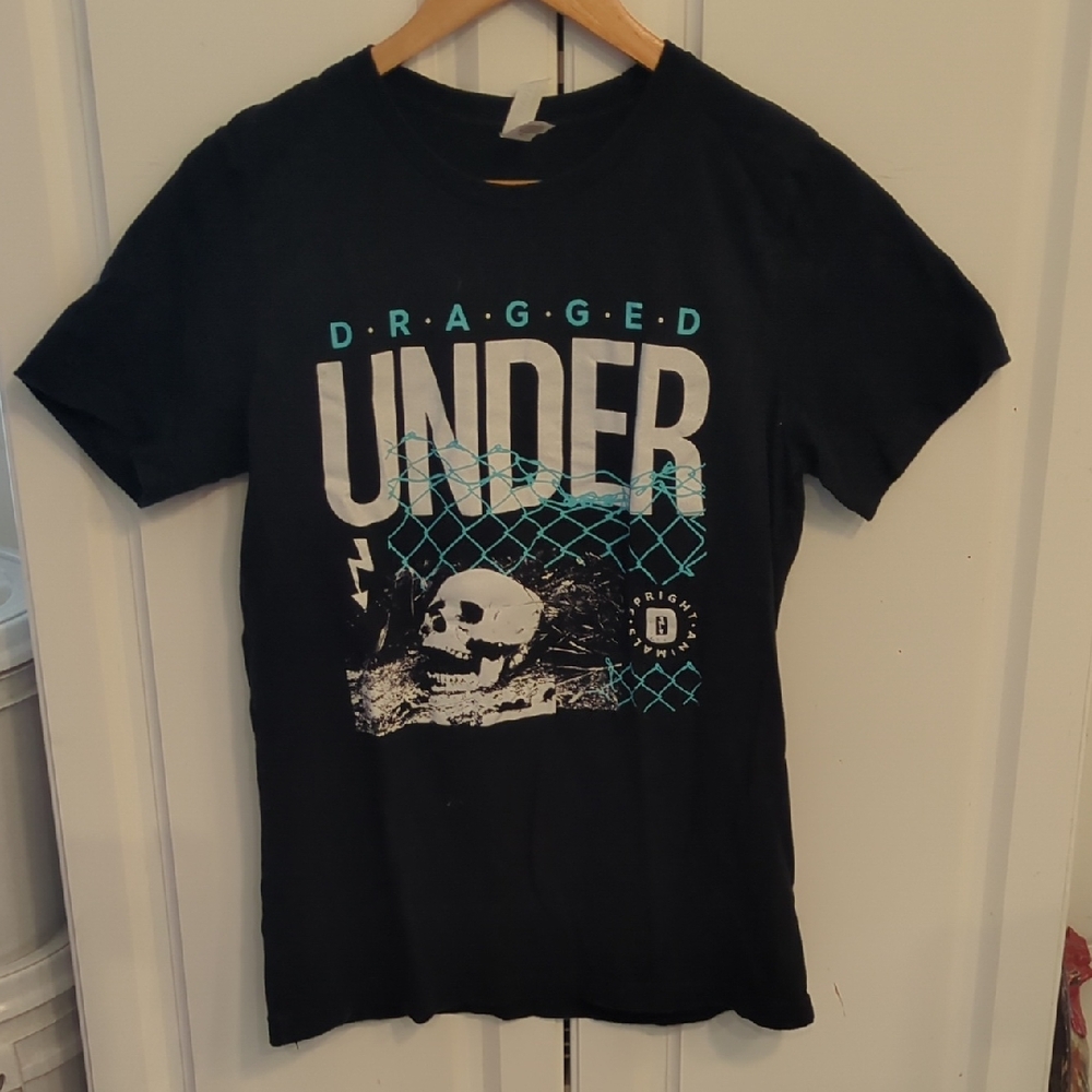 RARE Dragged Under Chain Link Men's Medium Tee